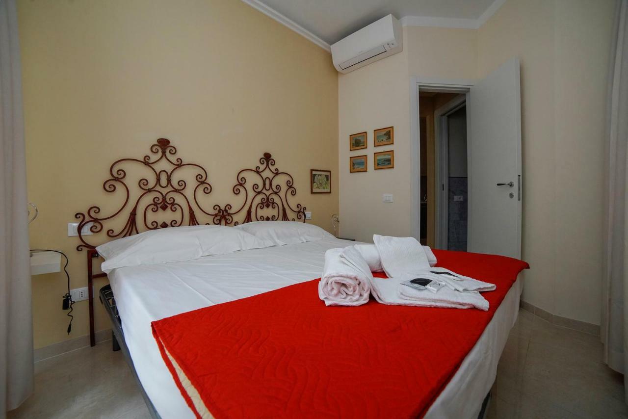 Sant'Agostino'S House Apartment ลาสเปเซีย ภายนอก รูปภาพ